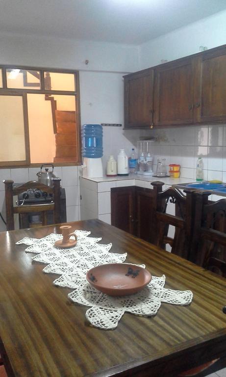 מלון סוקרה Casa De Huespedes Isabella מראה חיצוני תמונה
