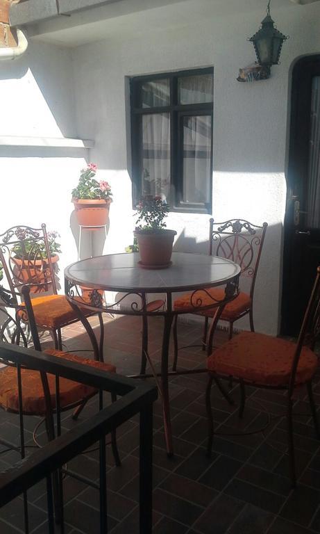 מלון סוקרה Casa De Huespedes Isabella מראה חיצוני תמונה